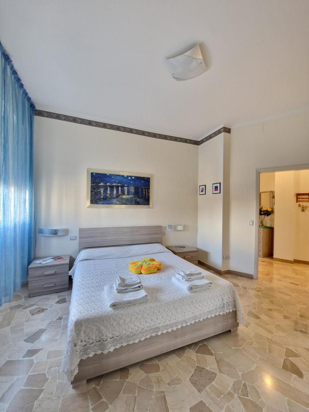 Apartment51, 10 Minutes From Centre By Tram Apartment